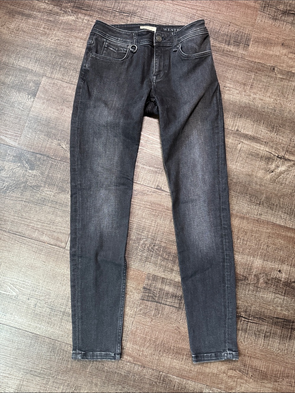 Burberry Women’s Black Skinny Jeans with Faded Wash
